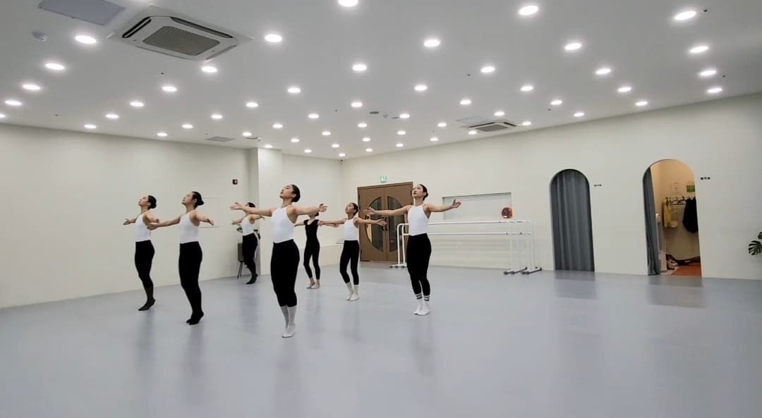 무브무아 더댄스 무용학원 사진 7