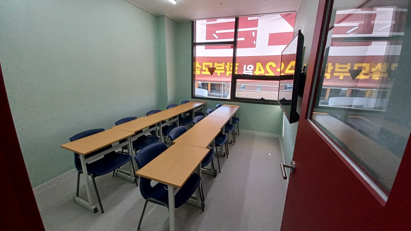 EiE 고려대어학원 신진주역캠퍼스 사진 5