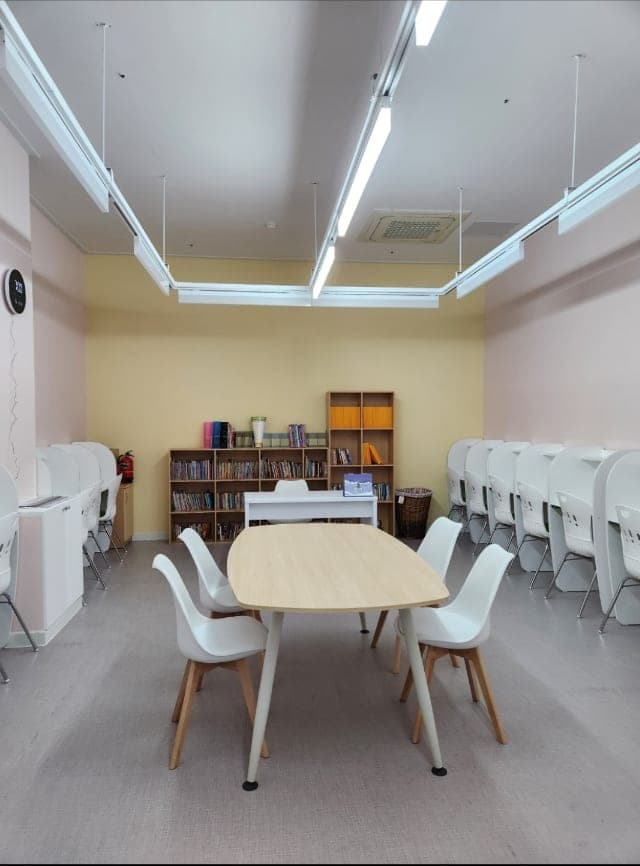 윤선생영어숲 송천오송학원 사진 1