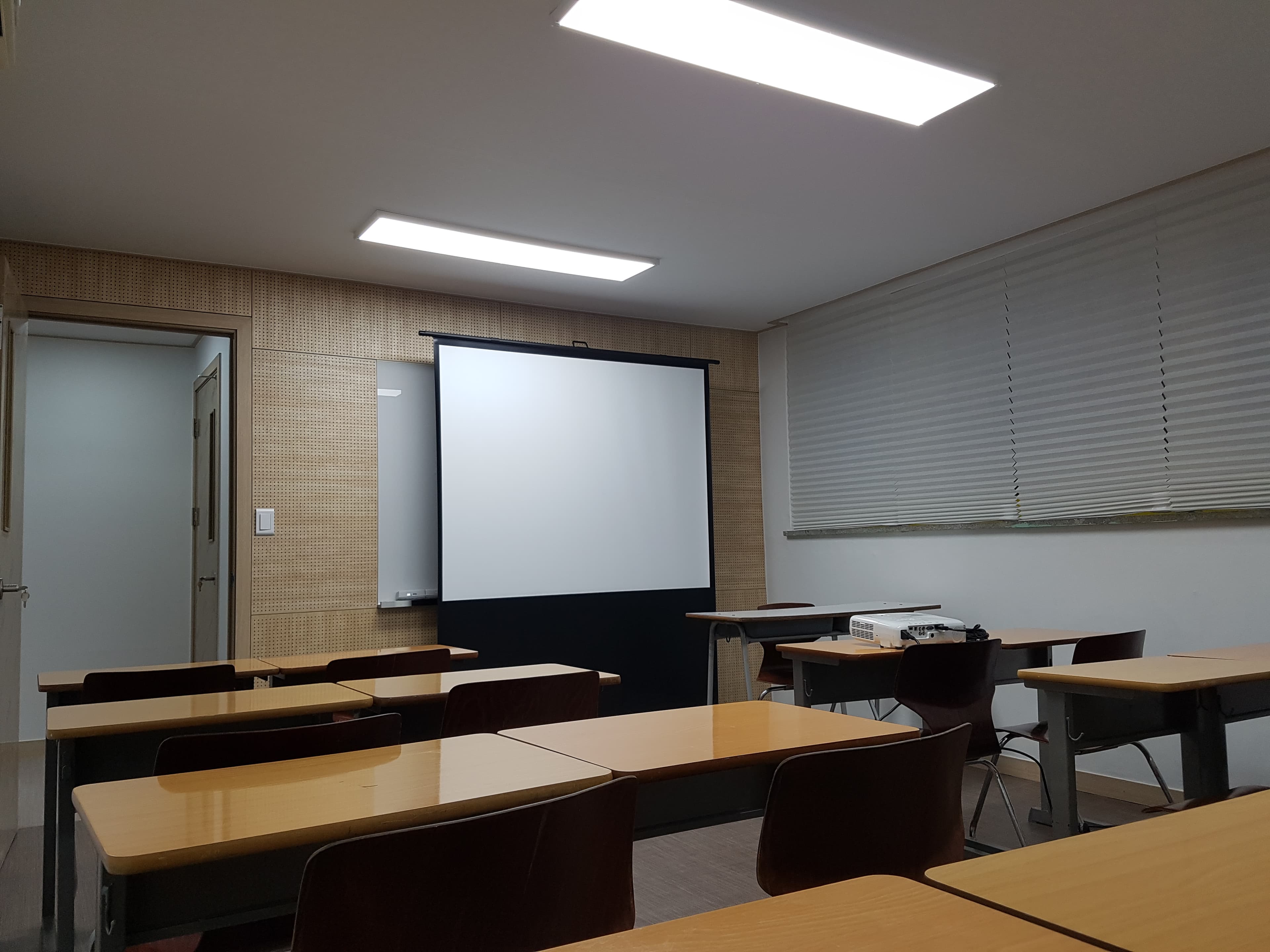학교앞 학원 사진 1