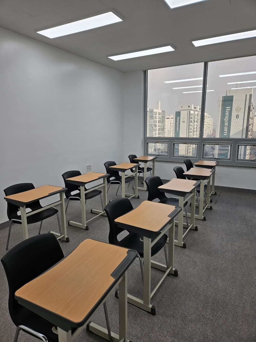 더엠케이 영어학원 사진 1