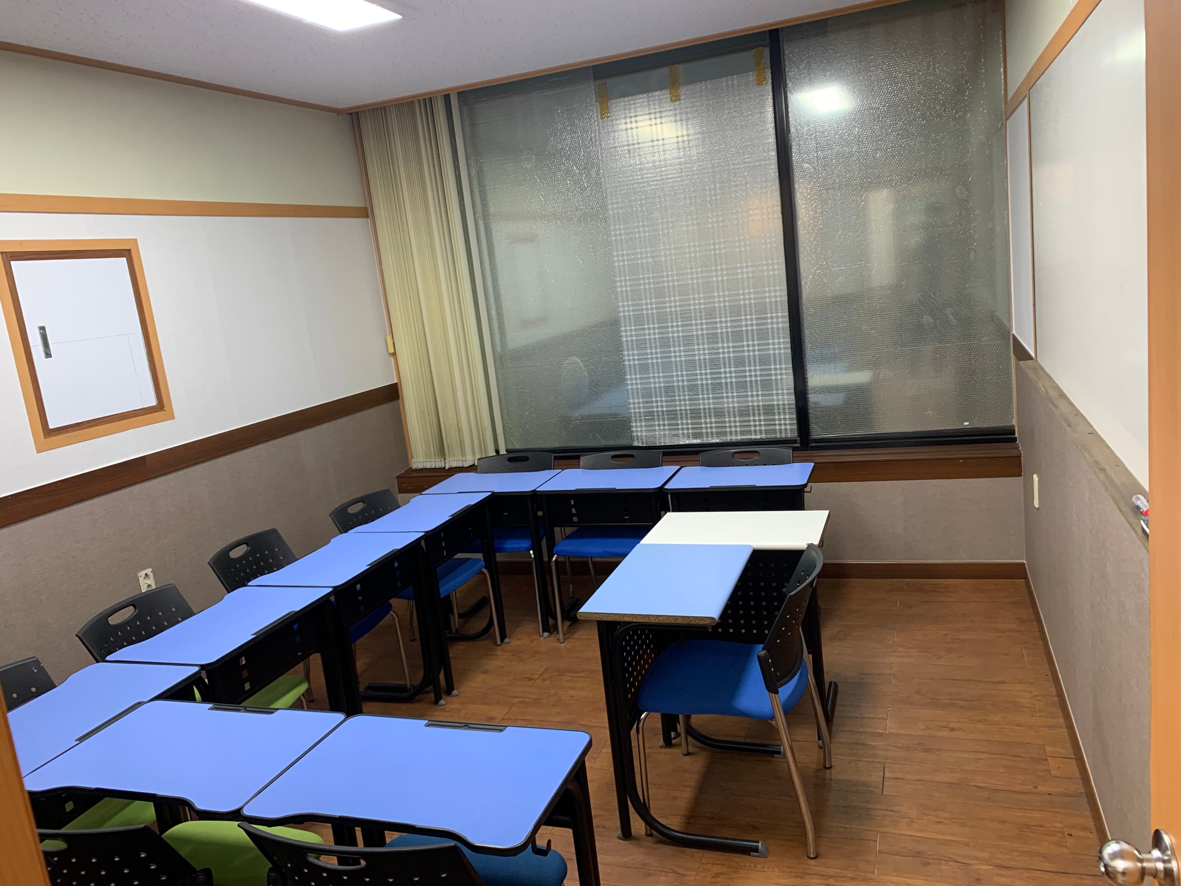 ST 영어학원 사진 3