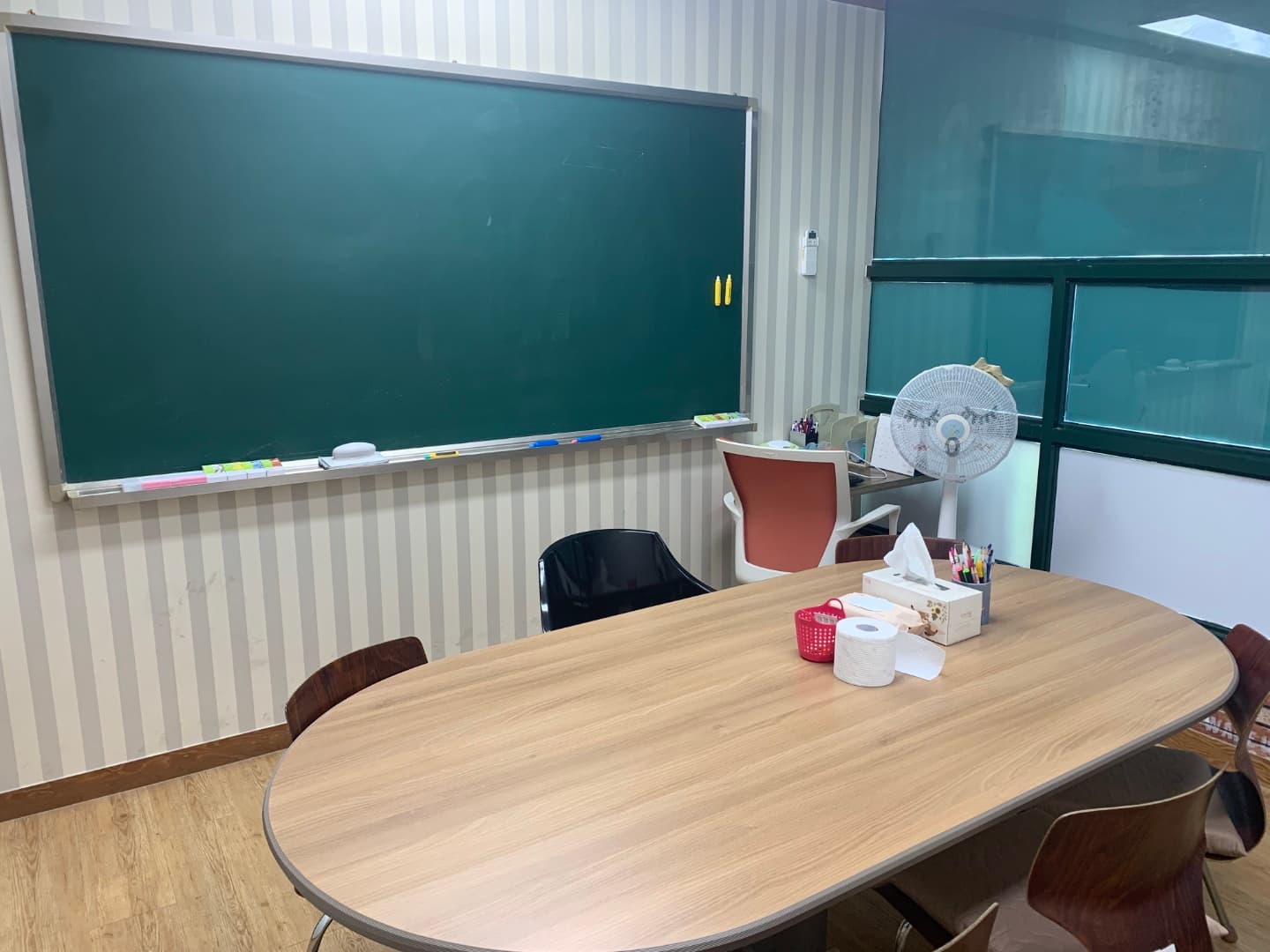 3030영어 포커스온 영어학원 사진 2