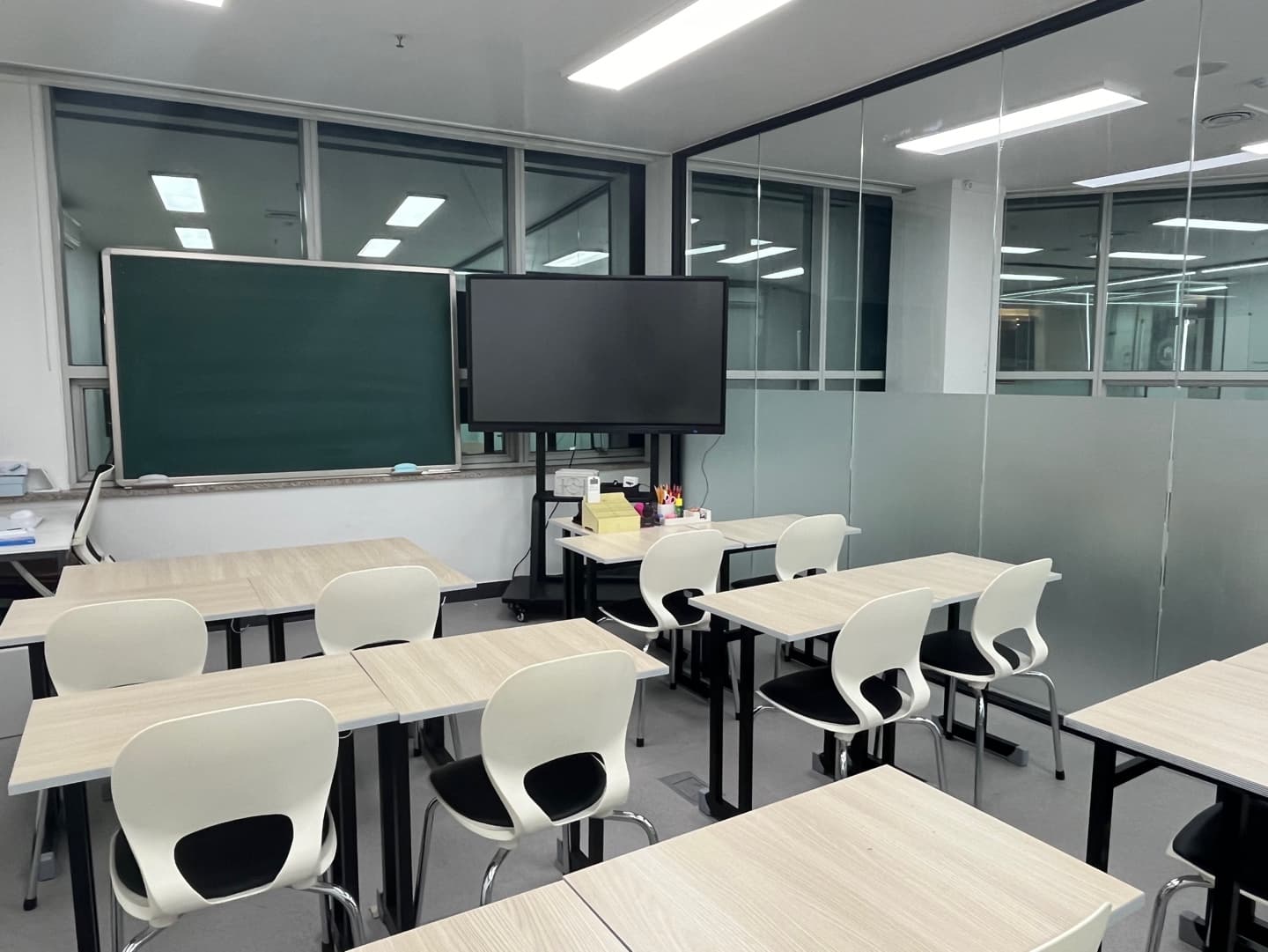 매쓰온탑 수학 신창학원 사진 2