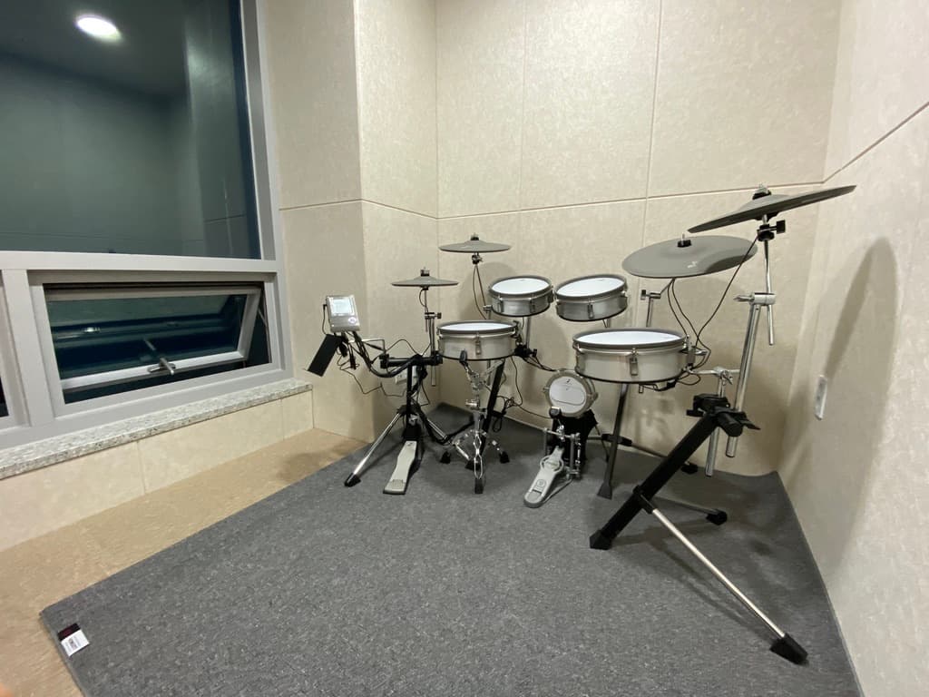리뮤직 실용음악학원 사진 8