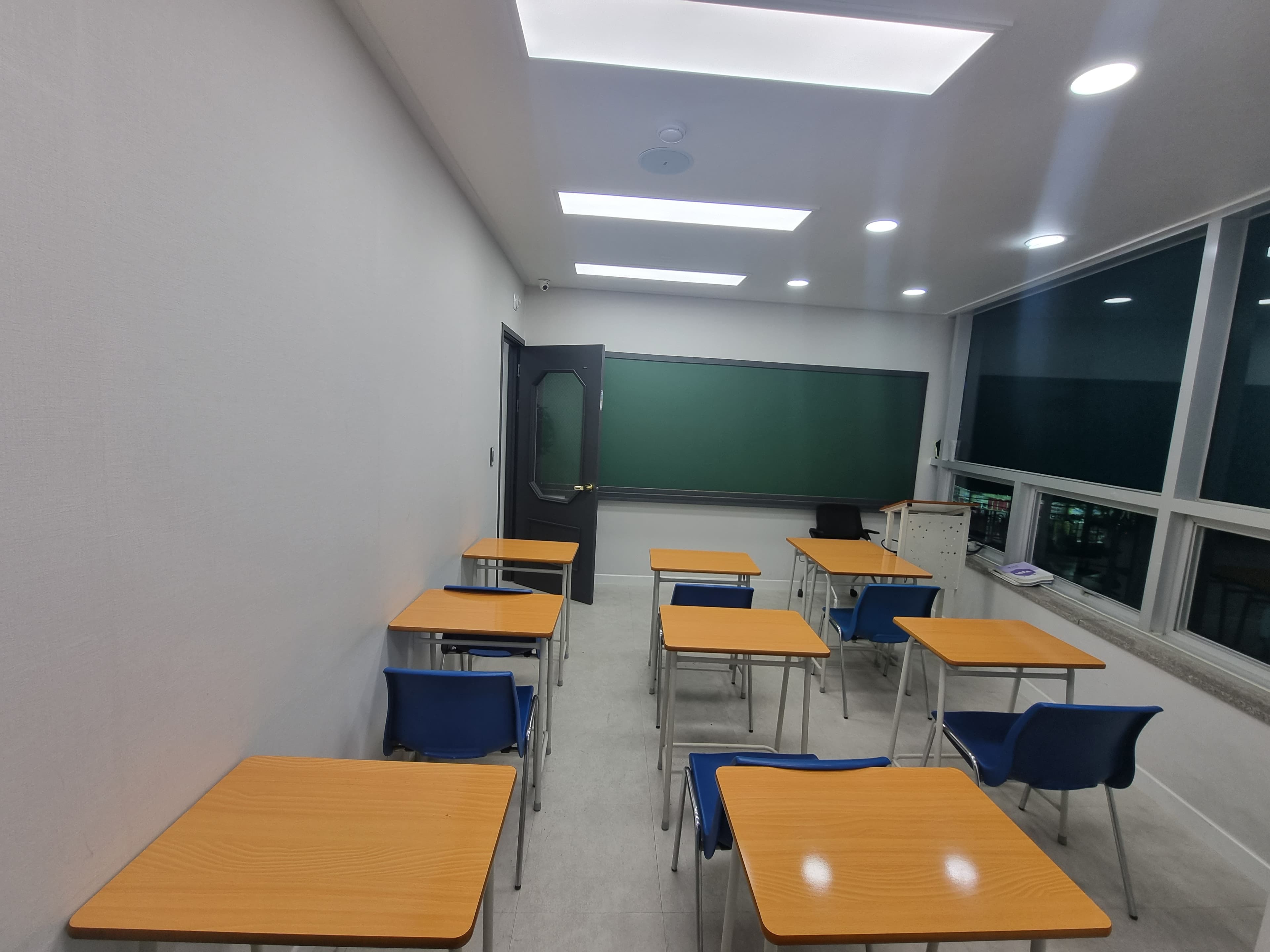 아이앤케이 영수전문학원 사진 1