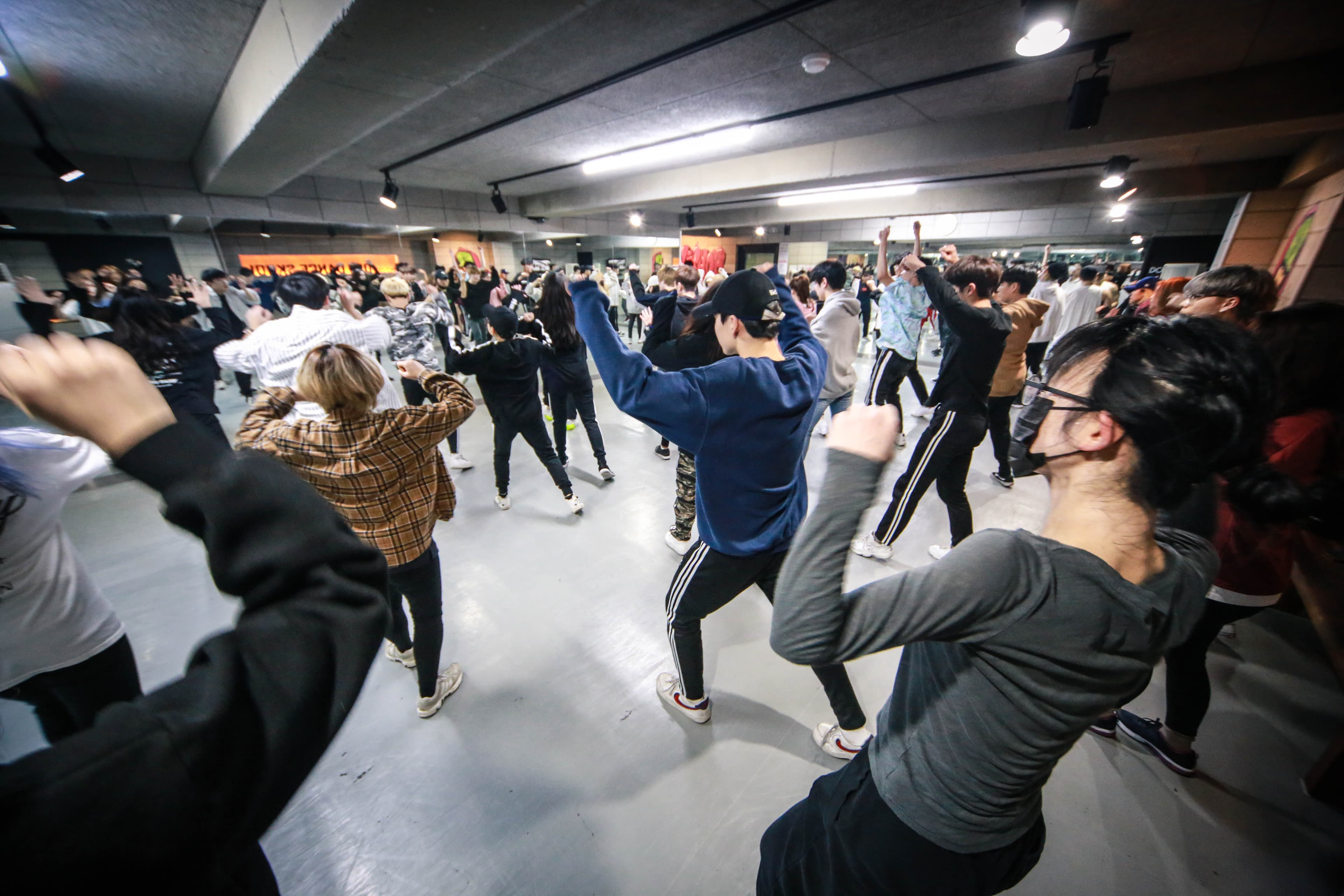 데프댄스스쿨 강남점 사진 1