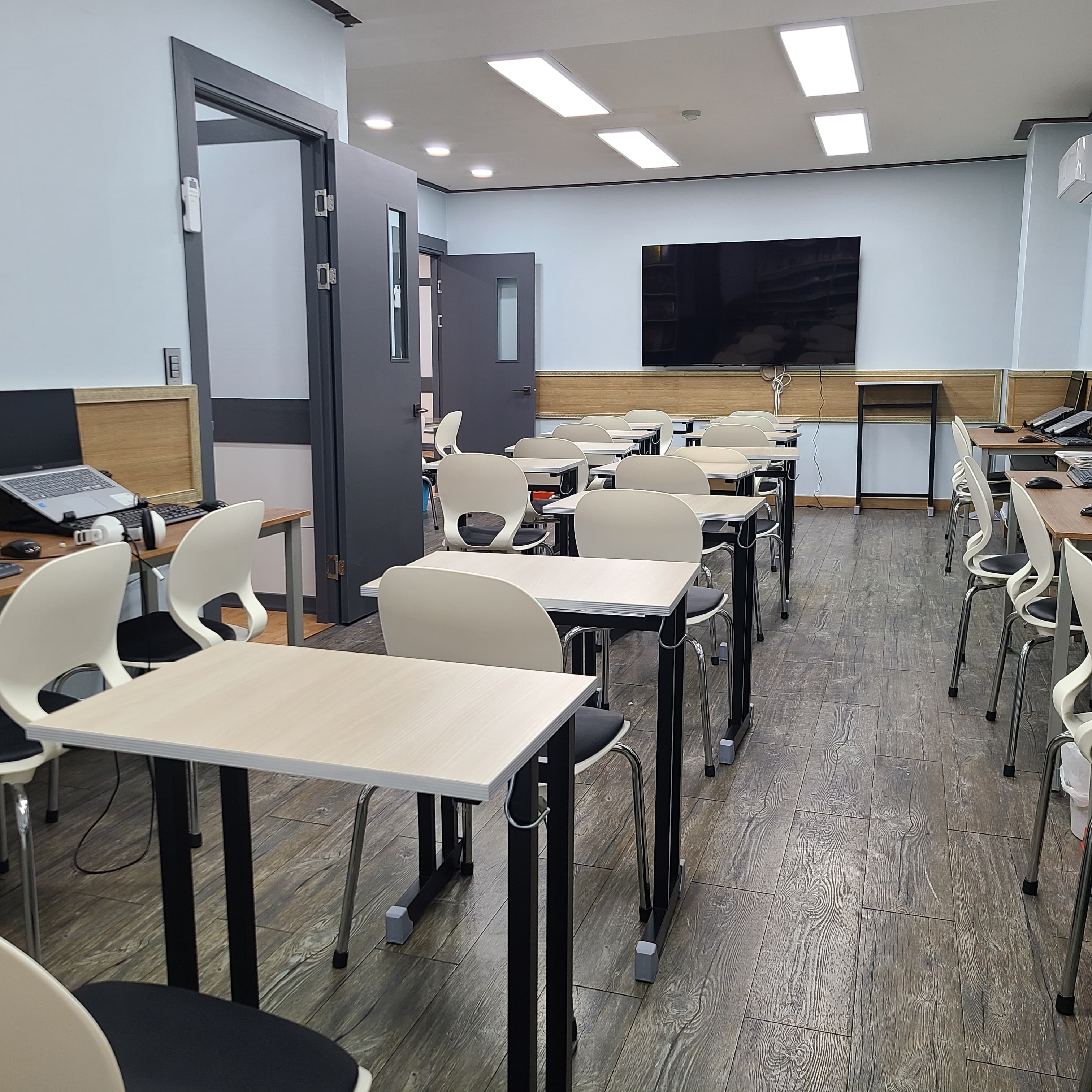 잉글리쉬파라다이스 EPI외국어학원 사진 3