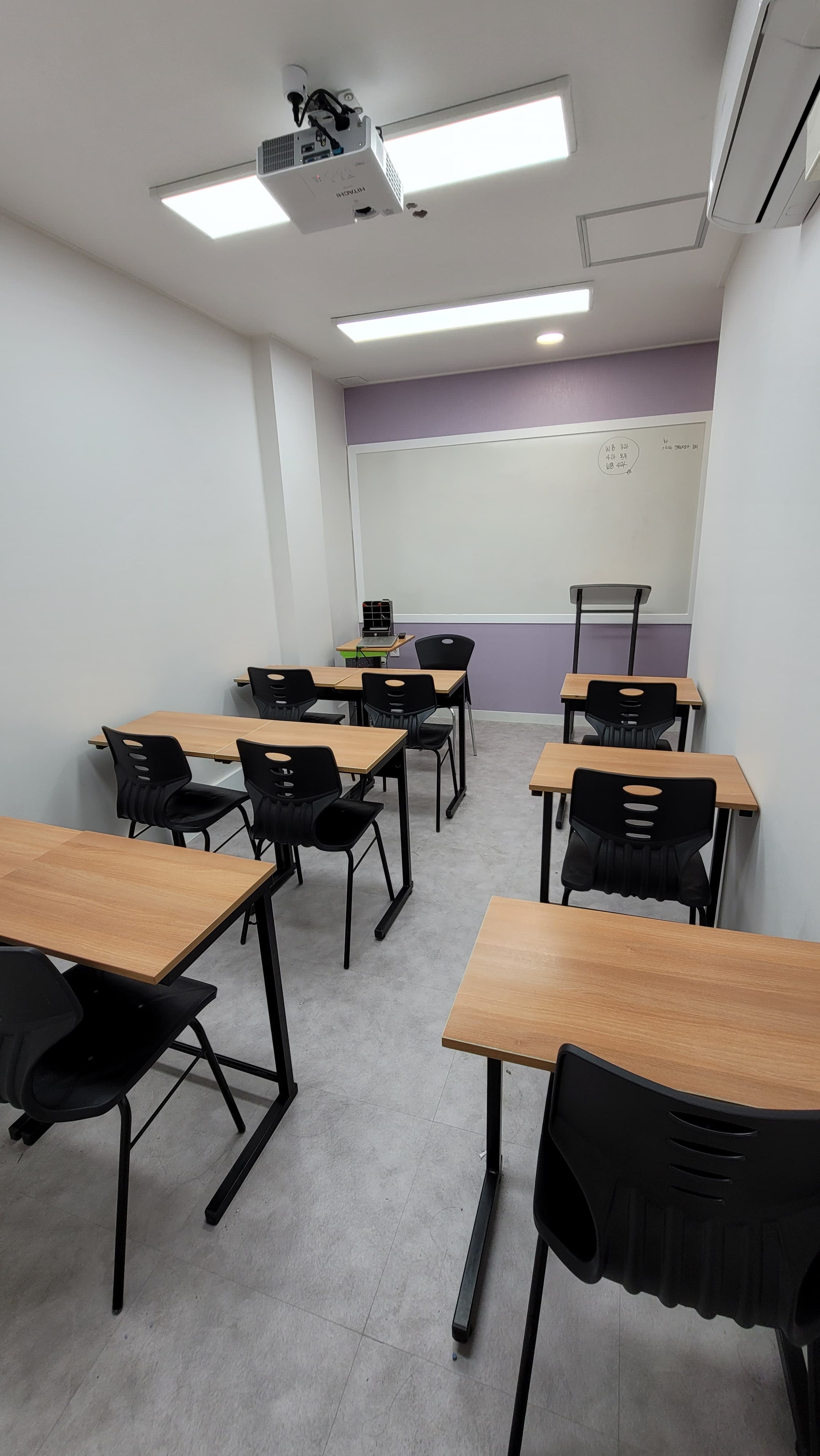 얼룩말 영어학원 사진 7