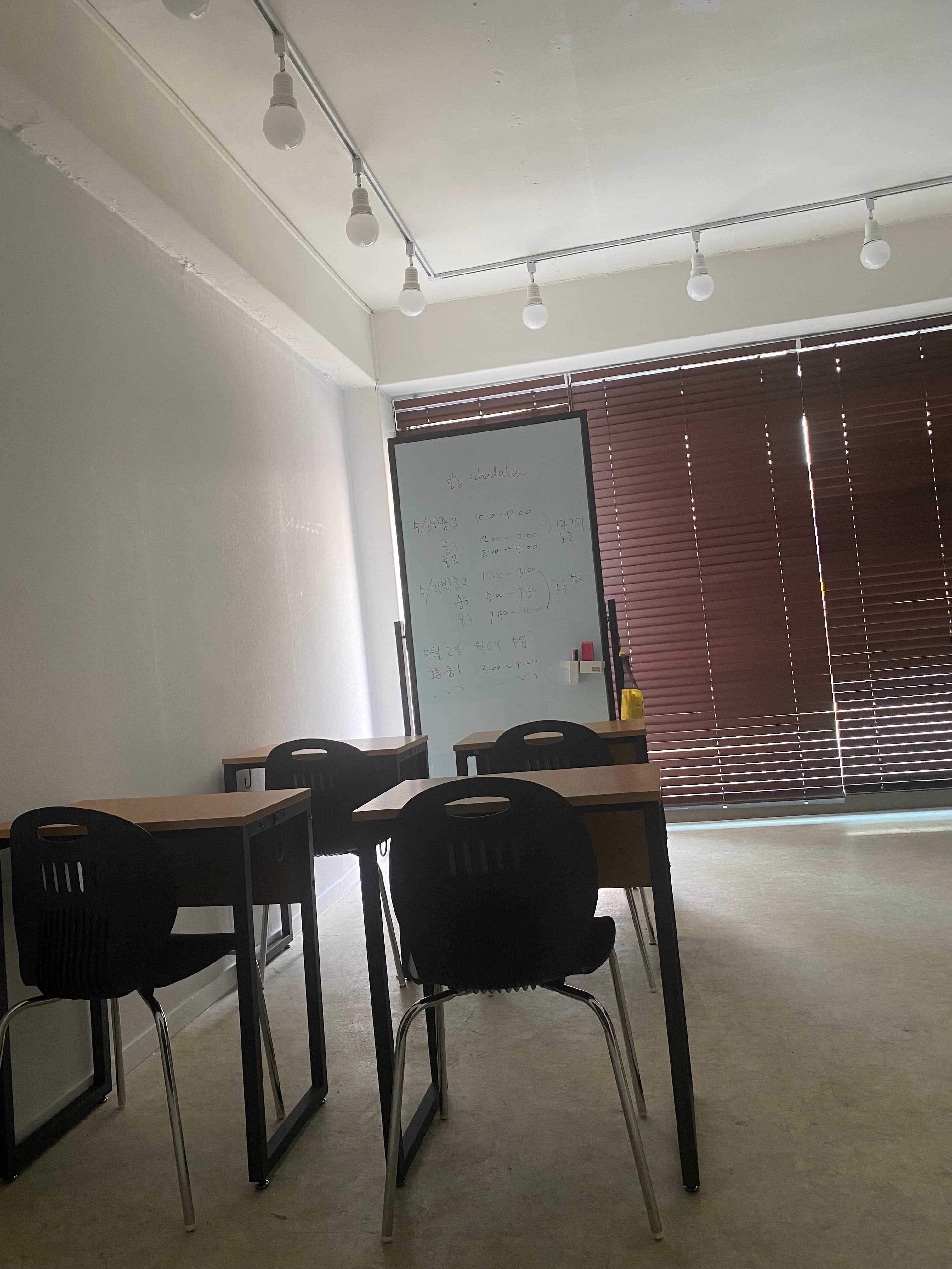 이에스티 영어교습소 사진 1