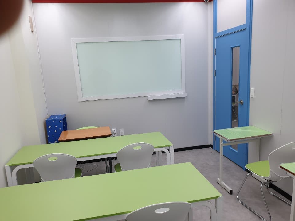 스타우드 영어수학학원 사진 8