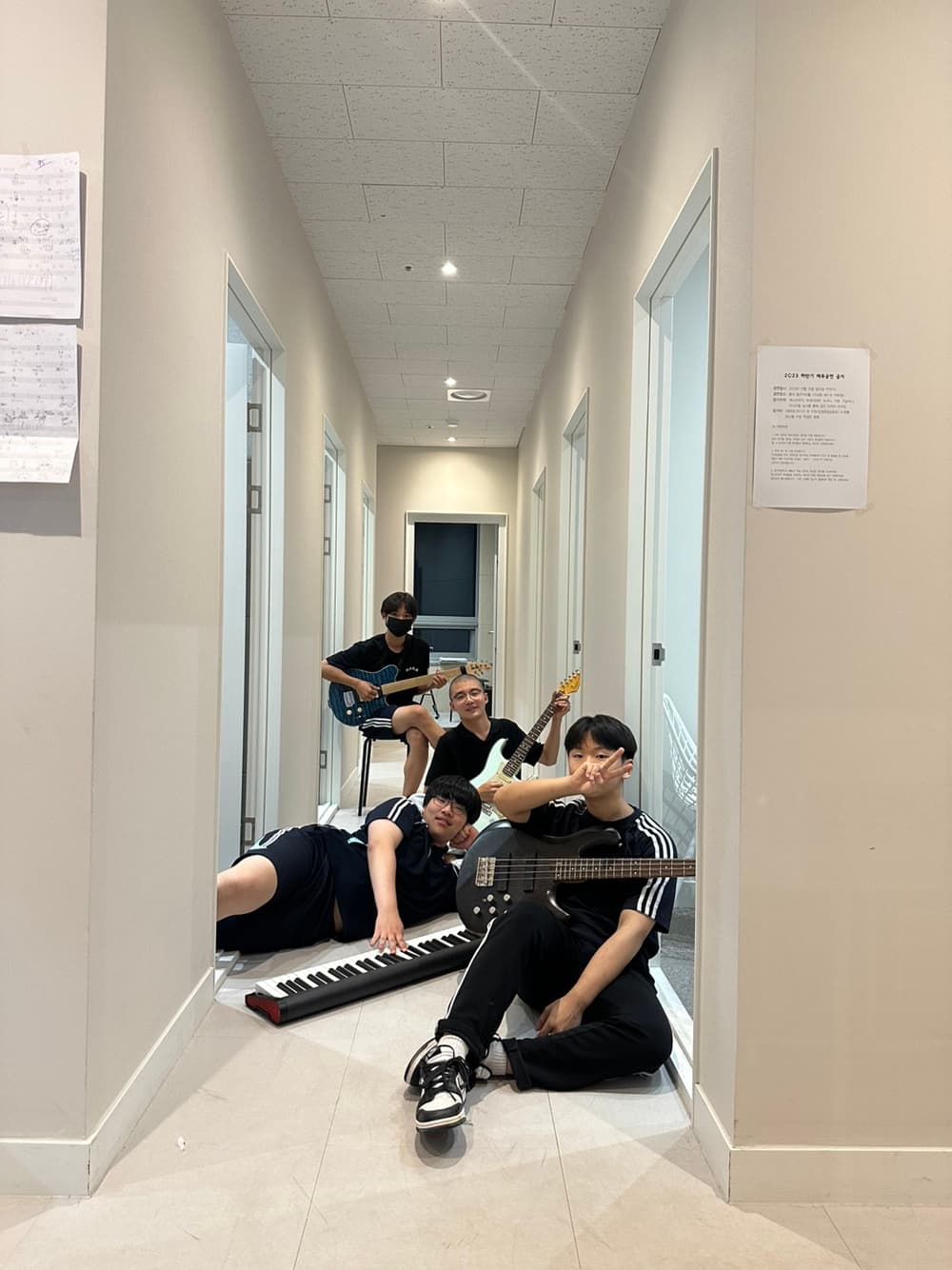 레스트뮤직 실용음악학원 사진 2