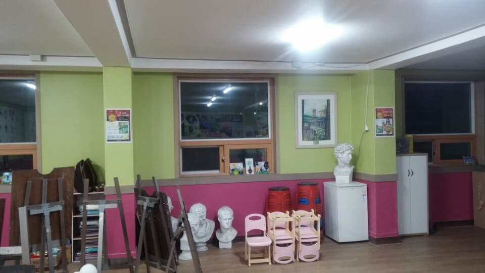 뉴바롬 미술학원 사진 1
