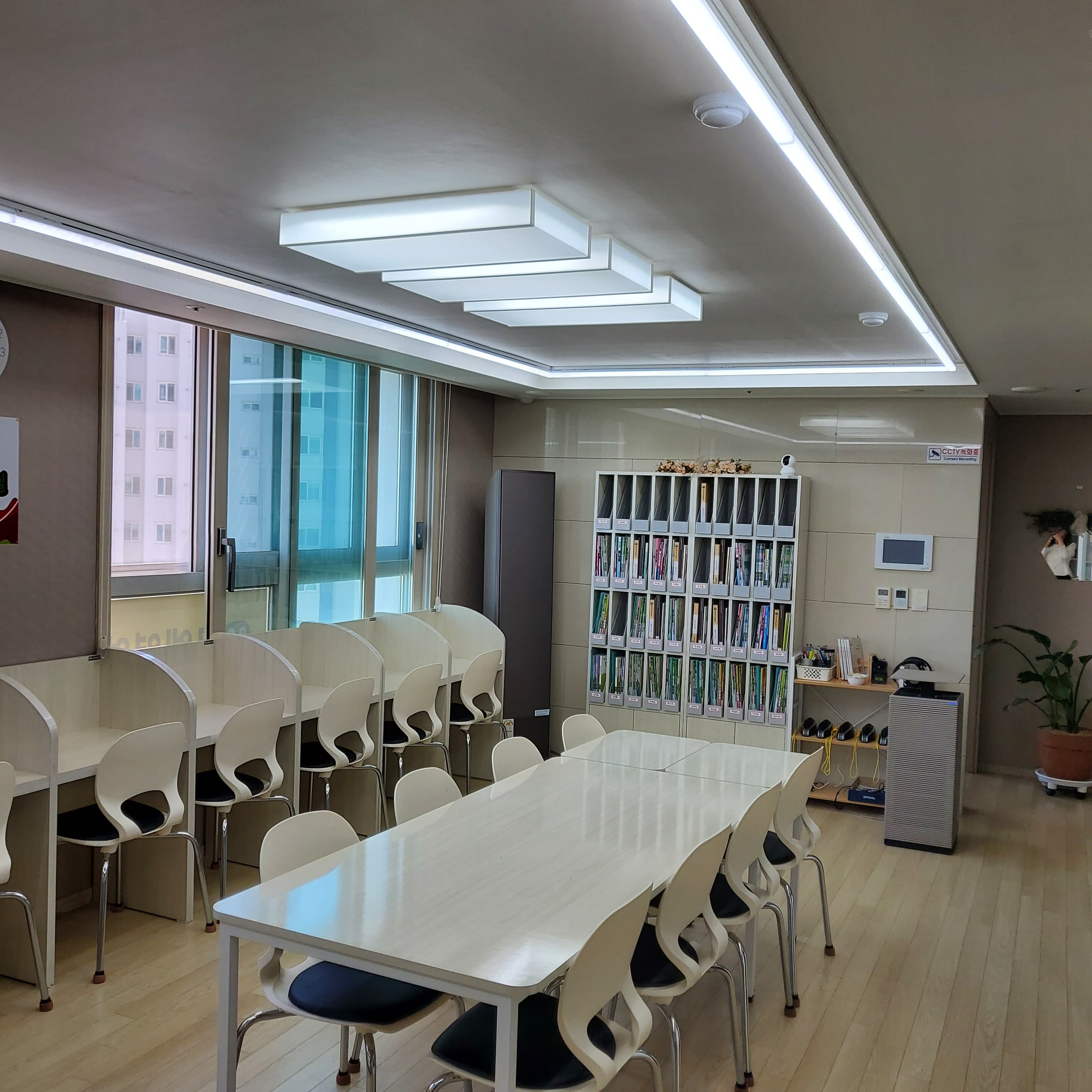 신항이지더원 교실 사진 2