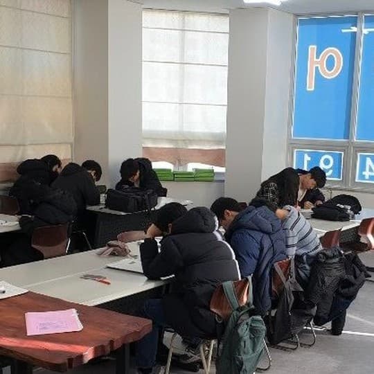 3품사 영어학원 사진 2