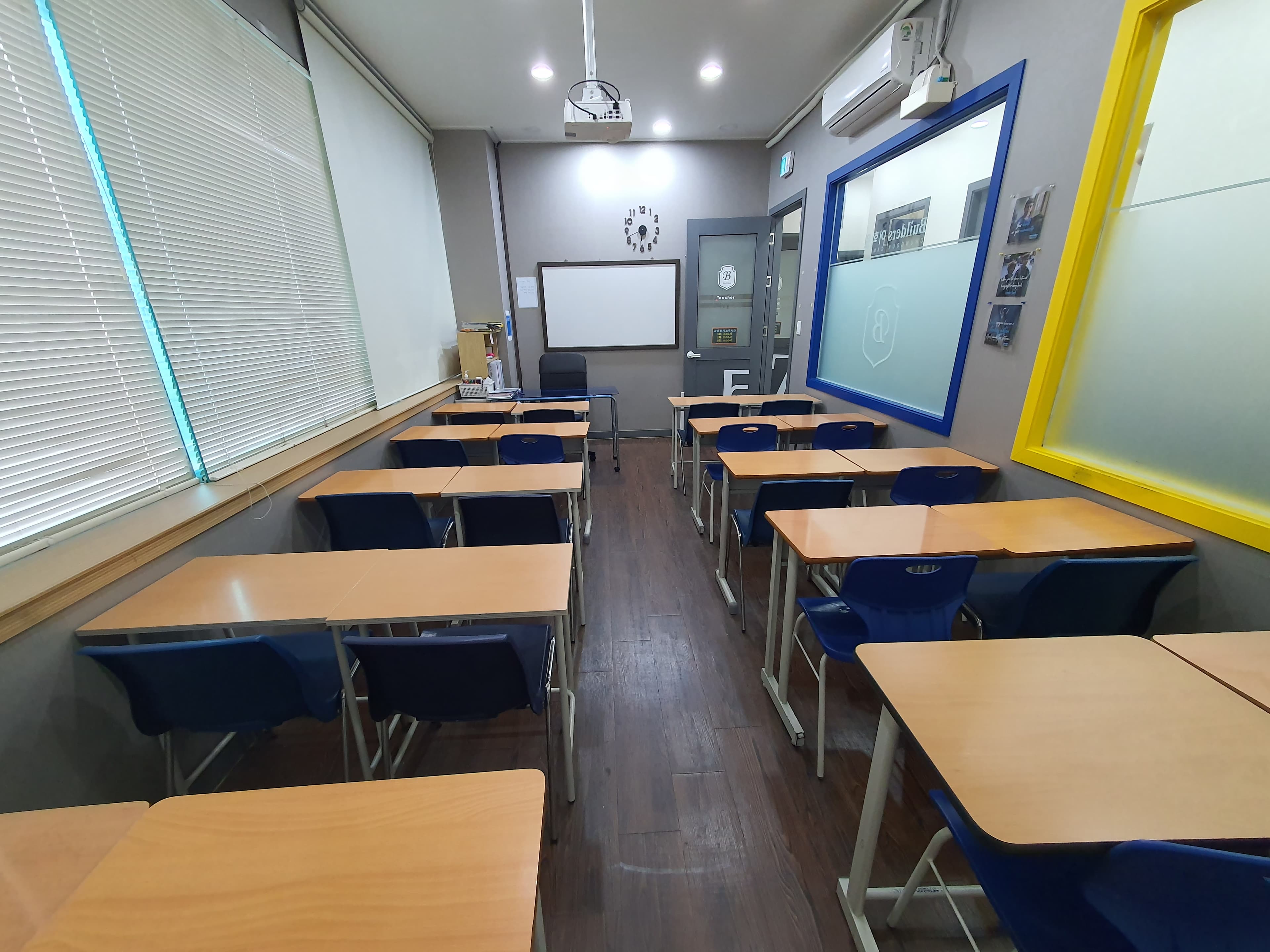 빌더스 어학원 사진 2