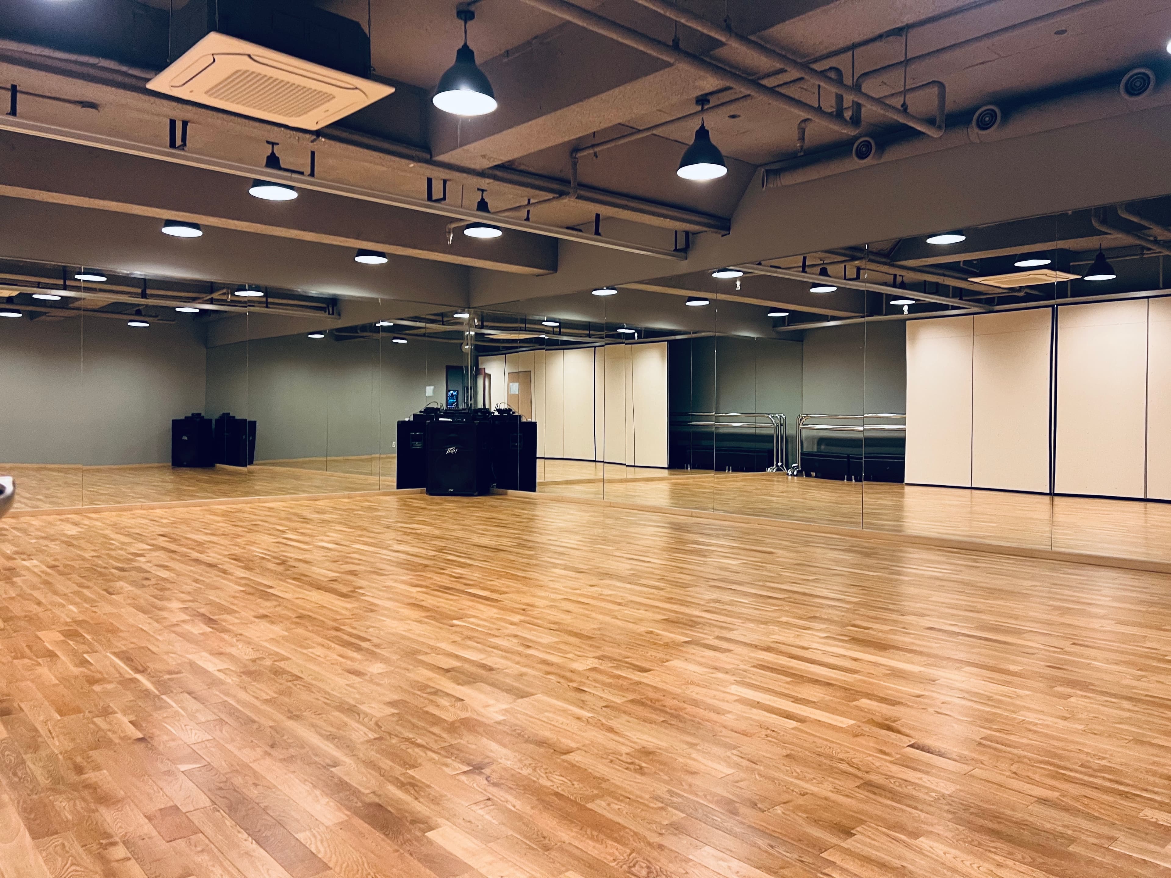 압구정더댄스 댄스학원 사진 1