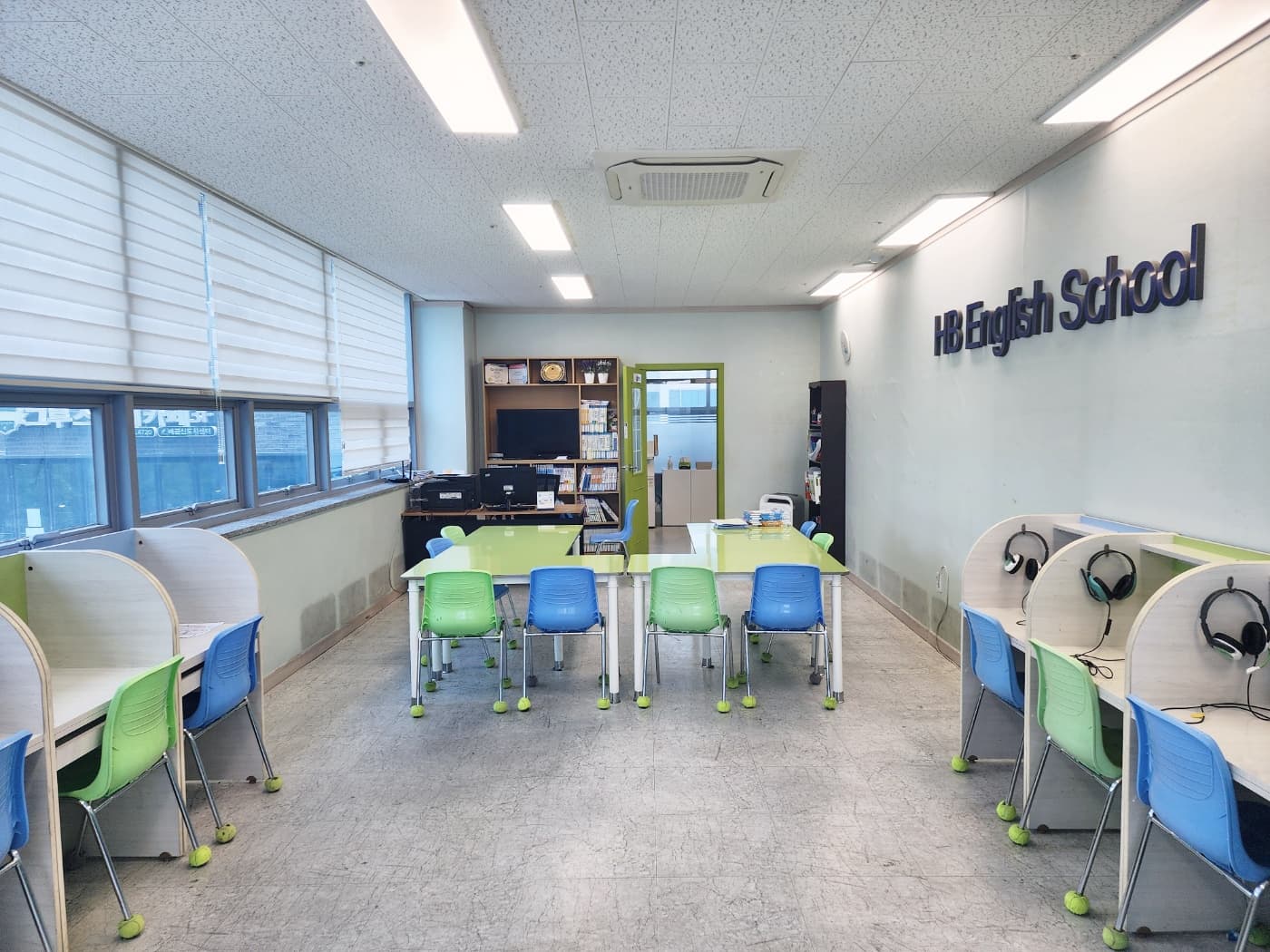 더퍼스트 영수학원 사진 4