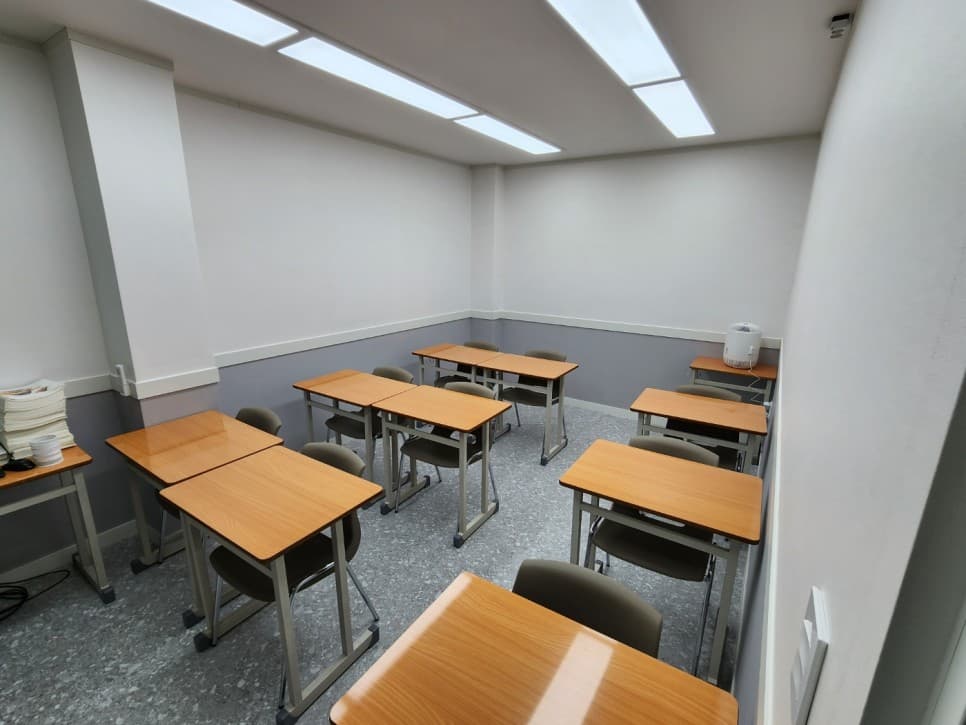 와이엠 수학전문학원 사진 8