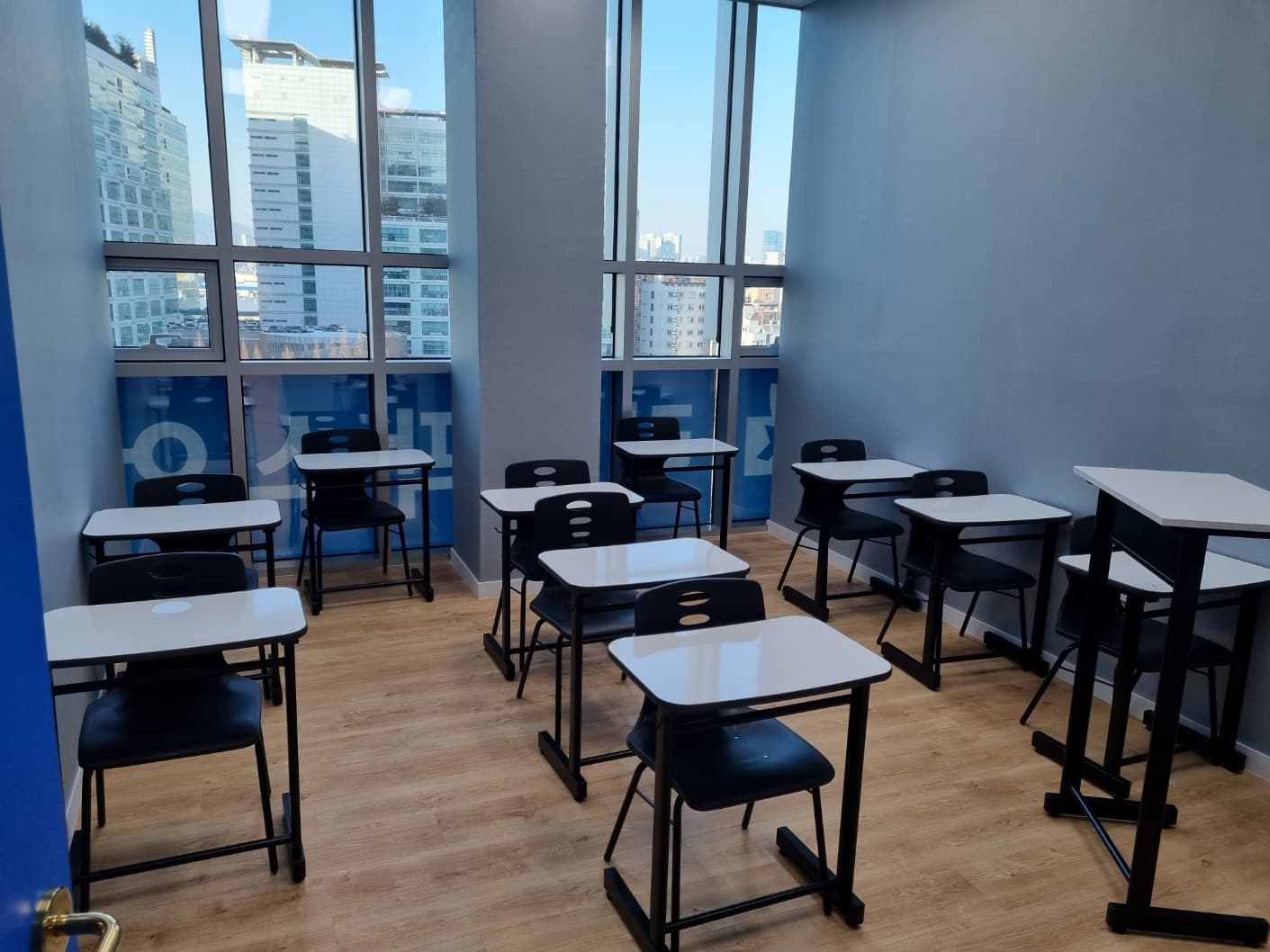 리틀팍스 어학원 수원망포센터 사진 1