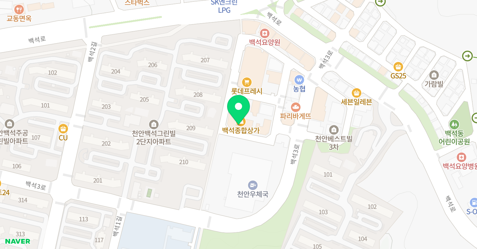 트리탑 아트 위치